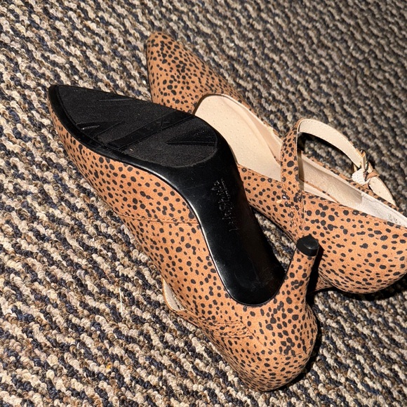 Life Stride Women's Brown Leopard Heels - Picture 5 of 5